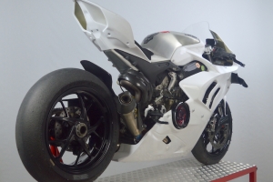 Ducati 1000 1100 V4/V4S/V4R Panigale 2018-2023 Complete set 5-pieces racing OP - Arrow exhaust racing, Fairings on the bike
