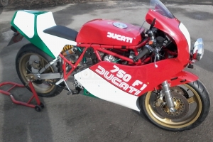 Ducati F1 750cc 1985-1988 part Motoforza on TT600 frame