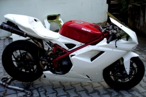 Ducati 848 1098 1198 Side panel - Roght, GRP
