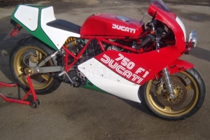 Ducati F1 750cc 1985-1988 part Motoforza on bike