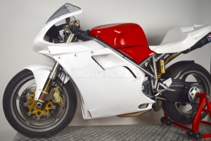 Ducati 748-916-996 Side part left with cut out for stand on bike