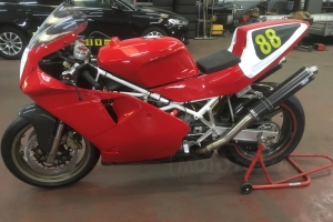 Ducati 851,888, 1991-1994  parts on bike 