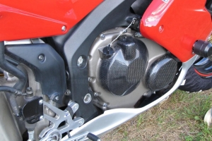 Clutch cover carbon-kevlar on bike