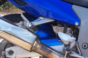 Honda CBR 1100 Blackbird, parts Motoforza on bike