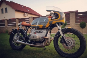 Preview - part on BMW R100 RS