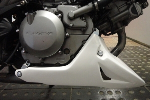 Bellypan GRP Suzuki SV 650 99-02 /Cagiva Raptor 650 - on bike