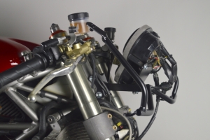 Front bracket Ducati 748-916-996-998 forza holders  on bike