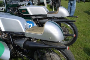 MZ 125cc 1965- / Seat factory version , on bike