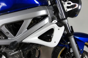 Radiator covers, GRP  - on bike Suzuki SV 650N 03-