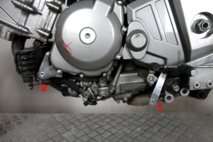 Mounting kit - Suzuki SV 650 99-15, 650V-STROM 04-11 - left side - bracket nr 1-2