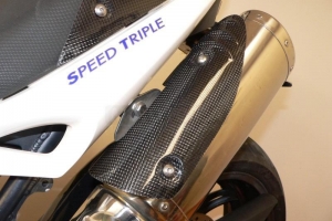 Exhaust protector - Left - Triumph Speed Triple 2005-2010 / Stret Triple 675 2007-2011 - CARBON