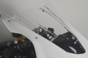 Triumph 675 2013-2016 Daytona parts Motoforza on bike  - installation screen Puig