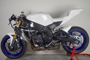 Yamaha YZF R6 2017- tank cover , GRP fibreglass - preview on the bike