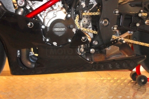 Preview- Motoforza parts on bike Yamaha YZF R1M 2015 with original exhaust