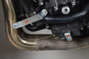 Mounting Kit Yamaha Fazer 1000 06 / FZ1 06 - for a bellypan - on bike installation - bracket 1-2 left side