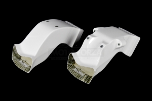 Airduct RACING version 2 (SBK) on left, Airduct OEM shape on right Yamaha YZF R1M 2015