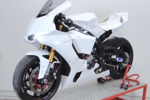 Preview, Motoforza parts on bike Yamaha YZF R1M 2015, CPU pholder GFK