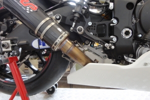 Preview - Motoforza parts on bike, Yamaha YZF R1M 2015