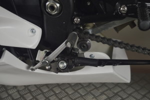 Yamaha YZF R6 2017- parts Motoforza on bike