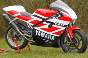 Yamaha YZR 500 - parts on bike Yamaha SZR 660